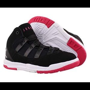 Air Jordan Max Aura black/white rush pink